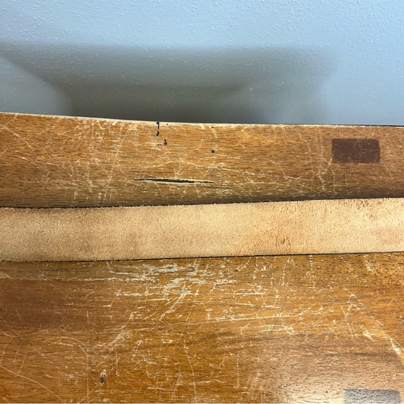 Vintage Brown Leather Belt Gold Buckle Emblem Rustic Western Boho Mens 41/42” - Picture 10 of 11